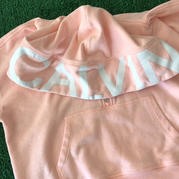 Cropped Hoodie - Picture 7 of 10